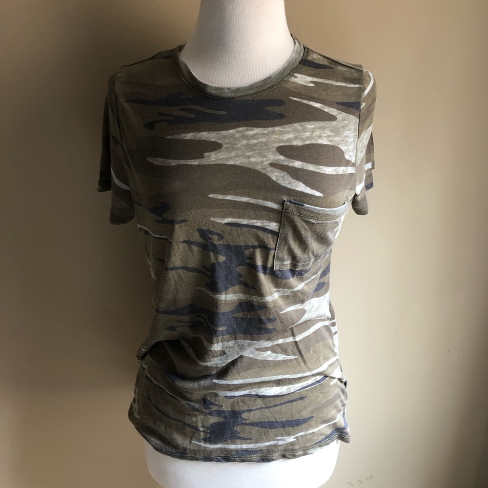 Camo Tee